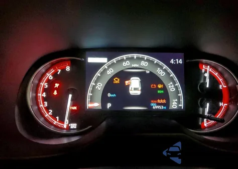 2023 Toyota Rav4 Xle Premium z USA, uszkodzony, nr VIN 2T3A1RFV8PW386844